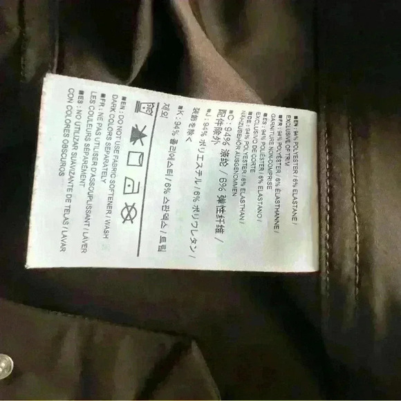 Arc'Teryx size 8 snap and zip  close shorts - Picture 6 of 15